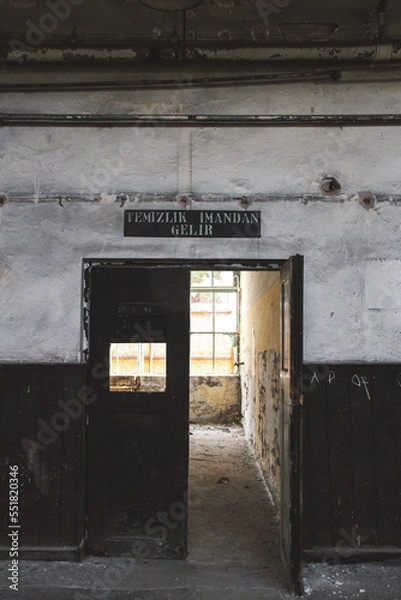 Obraz old abandoned building