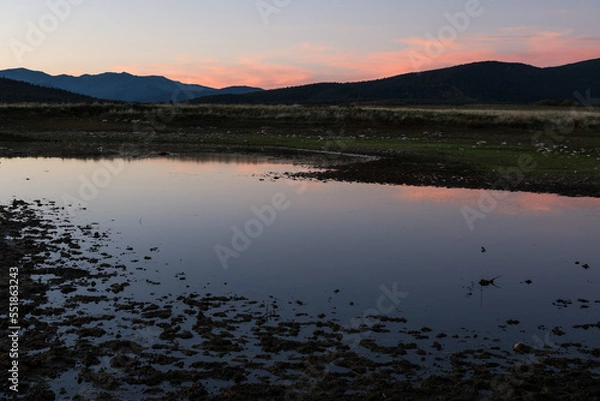 Obraz Tamajón lagoon, Guadalajara, Spain