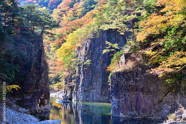 Obraz 秋の三段峡の黒淵