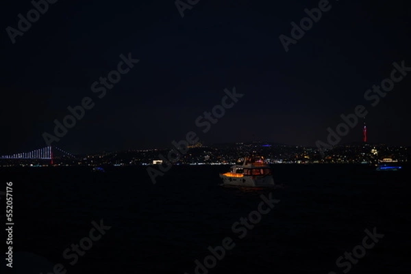 Fototapeta Bosphor at the night in Istanbul