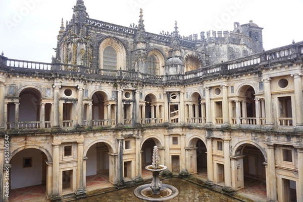 Fototapeta ポルトガルのトマールにある世界遺産のキリスト教修道院