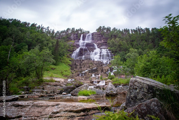 Fototapeta long exposure photograph of a waterfall in the norwegian mountains 
