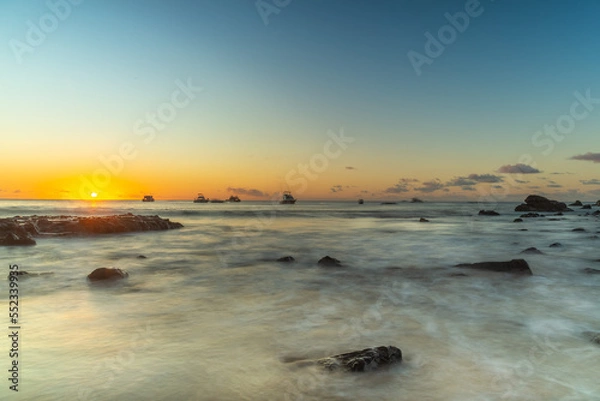 Obraz Sun, Beach and Rocks