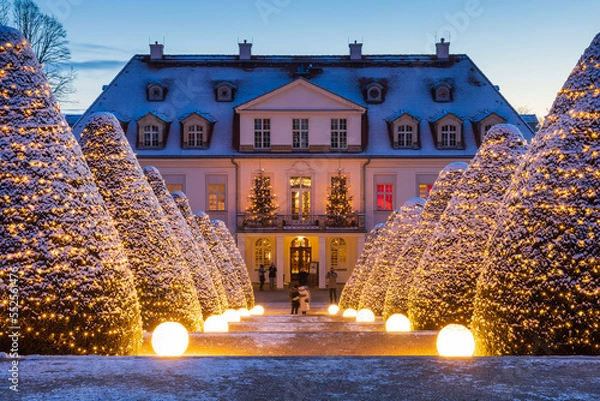 Fototapeta Weihnachtliche Stimmung im Park Schloss Wackerbarth, Radebeul