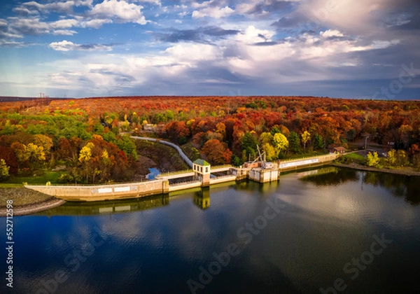 Obraz Lake Dam in the fall