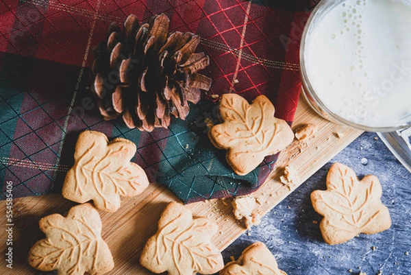 Obraz Maple leaf cookie the Canadian snack 