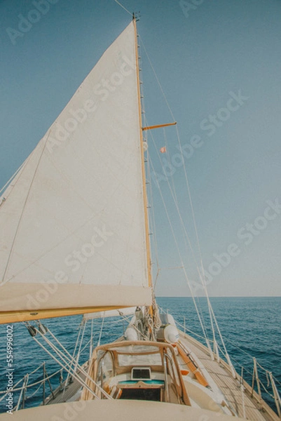 Fototapeta Sailing in the ocean