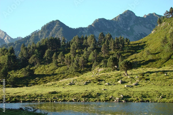 Fototapeta Pic de la camisette,étang de rabassole,ariège,pyrénées