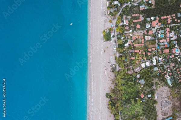 Fototapeta sea with beach and city