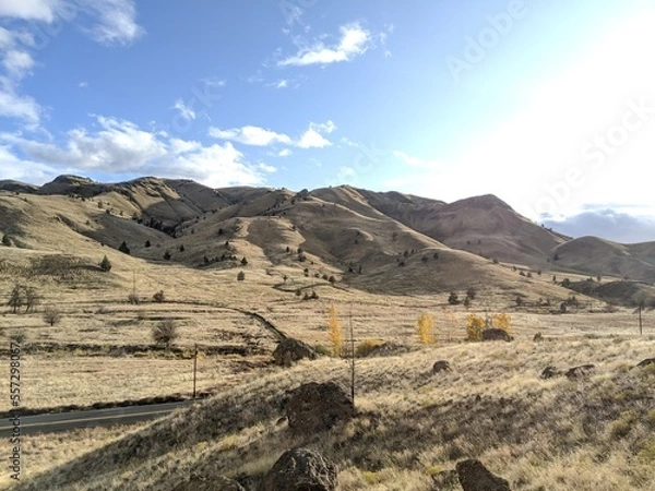 Fototapeta Shadowed Hills