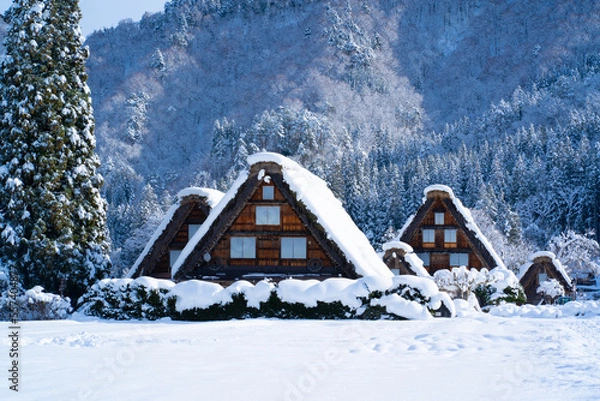 Fototapeta 世界遺産 白川郷 三小屋（三連合掌）