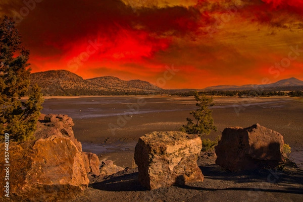 Fototapeta fire clouds over empty lake