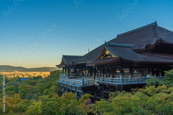 Obraz 京都の清水寺の舞台と爽やかな朝焼け