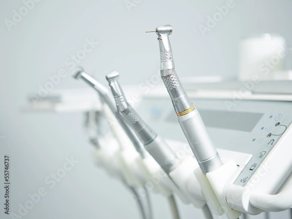 Fototapeta Instrumenty dentystyczne i wiertło