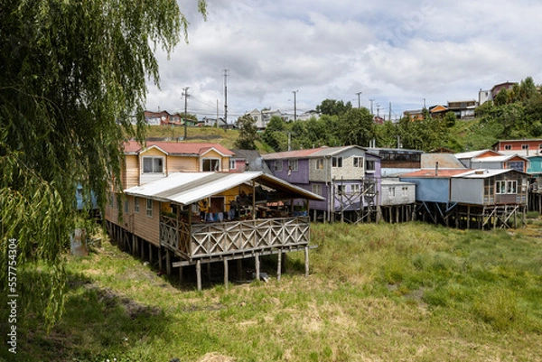 Obraz Palafitos de Pedro Montt - colorful stilt houses on Chiloé (Isla Grande de Chiloé) in Chile 