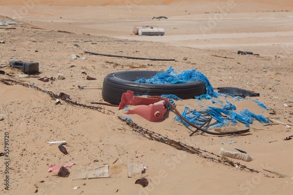 Obraz trash in the desert