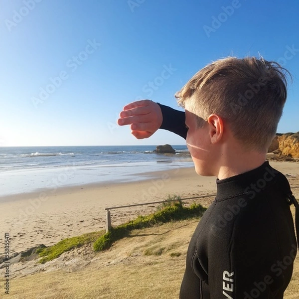 Obraz child looking at the sea