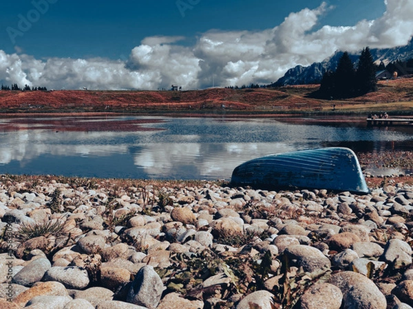 Obraz Alto Adige panorama lago montagna con barca 