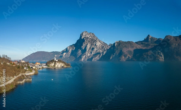 Fototapeta Panorama of Lake Traunsee with Traunkirchen and Traunstein, Salzkammergut