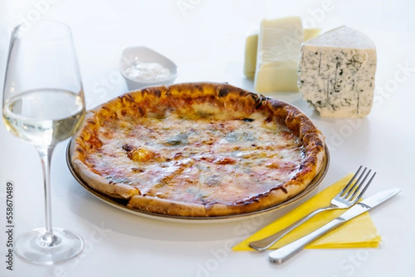 Obraz Pizza at the restaurant 