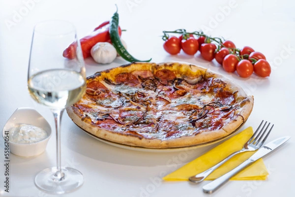 Obraz Pizza at the restaurant 