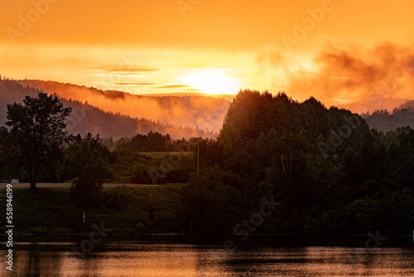 Obraz Coucher de soleil à Rivière-à-Pierre.