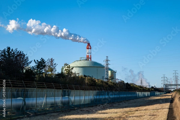 Obraz 鹿島コンビナート　石油タンクと煙突の風景