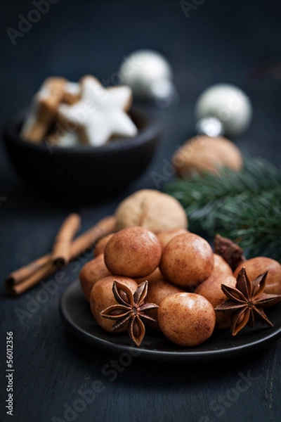 Obraz Marzipankartoffeln auf Teller