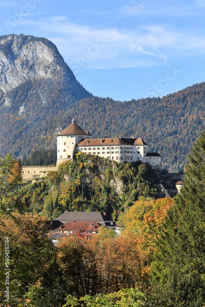 Obraz Kufstein castle on a hilltop in colorful autumn, Tyrol, Austria. The fortress dominated over the Inn river trade path in the Medieval era.