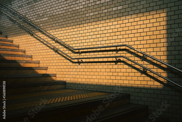 Obraz 지하철 계단의 볕 드는 순간