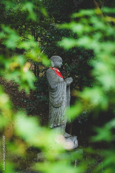 Obraz 緑の葉とお地蔵