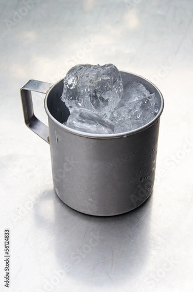 Fototapeta ice in glass