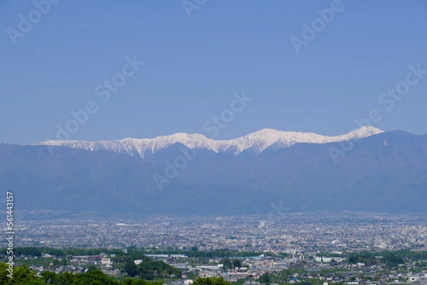 Obraz 南アルプスと山梨の街並み風景