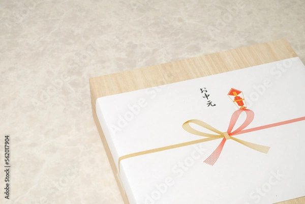 Fototapeta お中元　　夏の贈り物、日頃の感謝を込めて贈り物をする日本の習慣