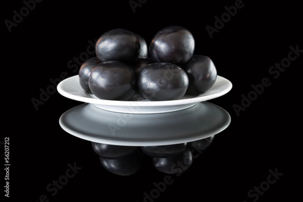 Obraz plums on a plate