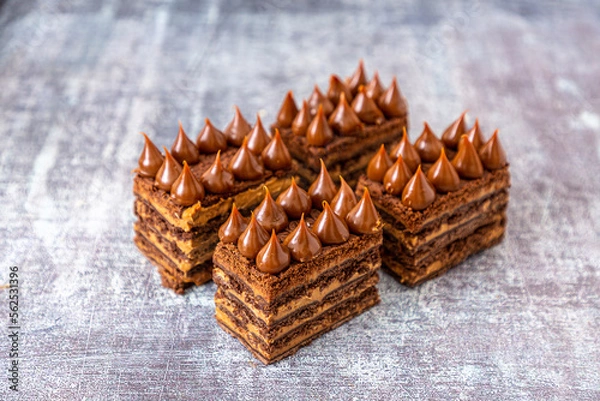 Obraz chocotorta with dulce de leche gray background