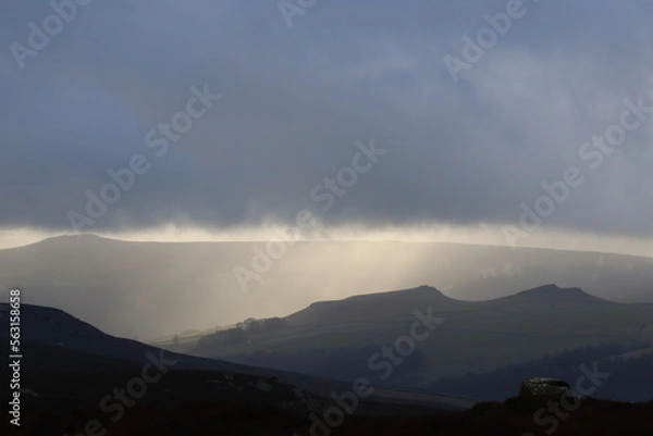 Fototapeta Peaking Sun