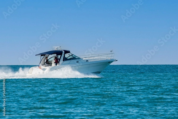 Obraz Fun by speedboat on Lake Michigan.