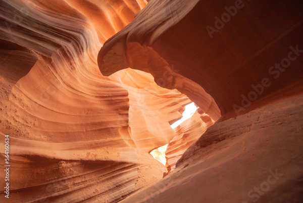 Obraz 砂岩に囲まれた渓谷