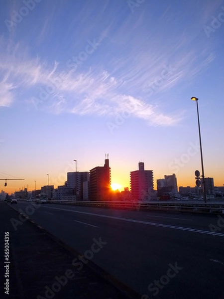 Obraz 夕日のうつくしい街並み　シルエット