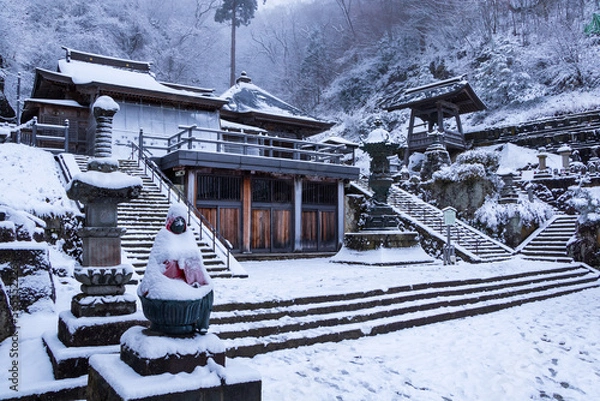 Obraz 雪の山寺 （立石寺）奥之院