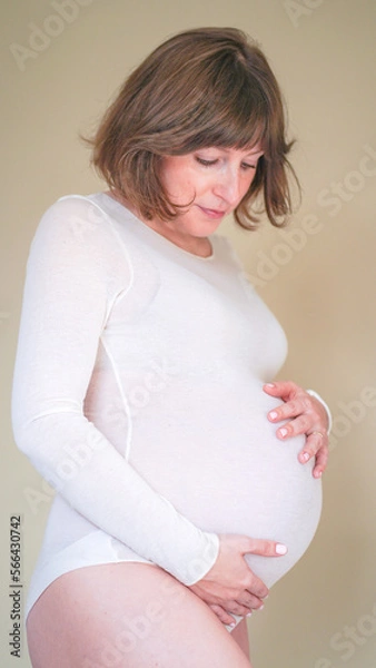 Obraz Embracing Beauty: A Journey Through Pregnancy and Body Image. Maternity beautiful 9 month pregnancy - 05
