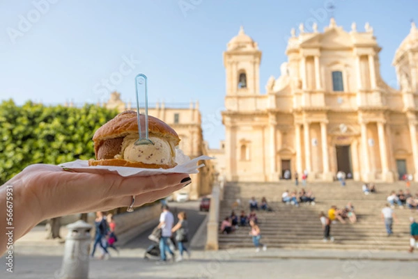 Obraz Brioche with ice cream in piazza del Duomo in Noto, Sicily