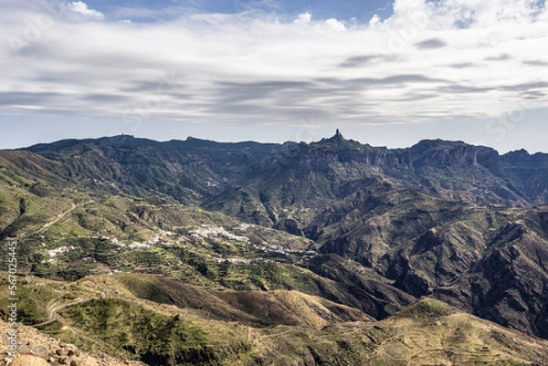 Fototapeta Gran Canaria hiking route Cruz de Tejeda to Artenara, view into Caldera de Tejeda, Canary Islands, Spain