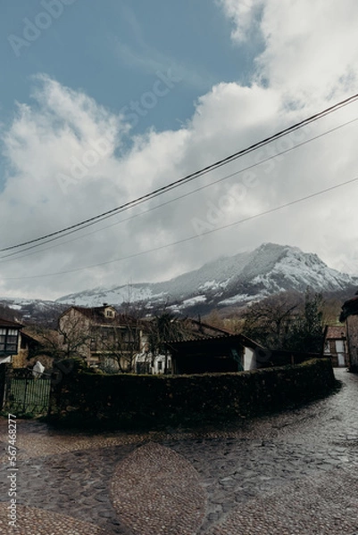 Fototapeta Nieve en las montañas de Asturias. Ruta del Alba. Bonito paisaje