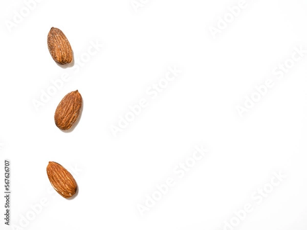 Obraz 縦に3つ並んだアーモンド