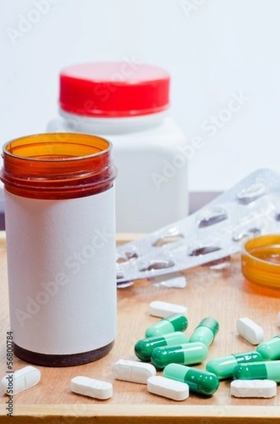 Obraz pills and bottle