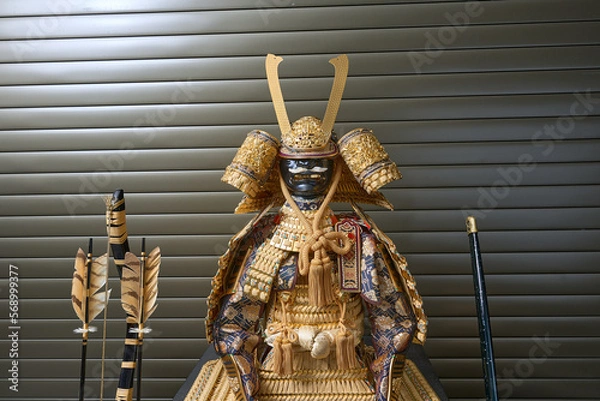 Obraz 五月人形の大鎧と周辺の小物