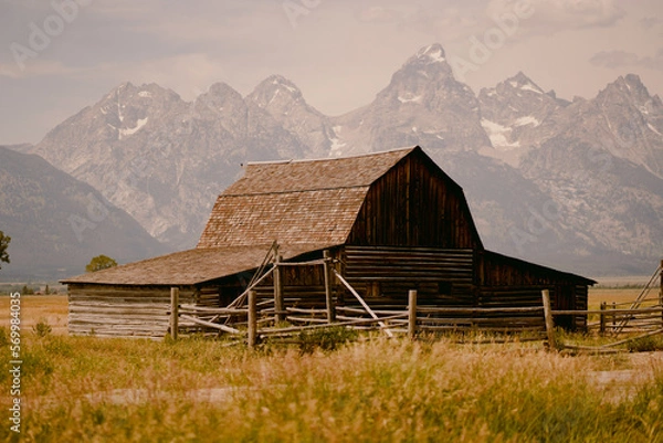 Obraz barn in the mountains