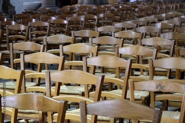 Obraz Chaises dans une église